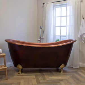 Double Slipper Bath with Hammered Brass Feet